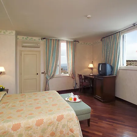 Fortuna Hotel 3*